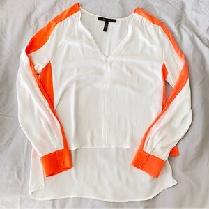 BCBGMAXAZRIA long-sleeves white orange side panels V neck High Low Hemline sz S